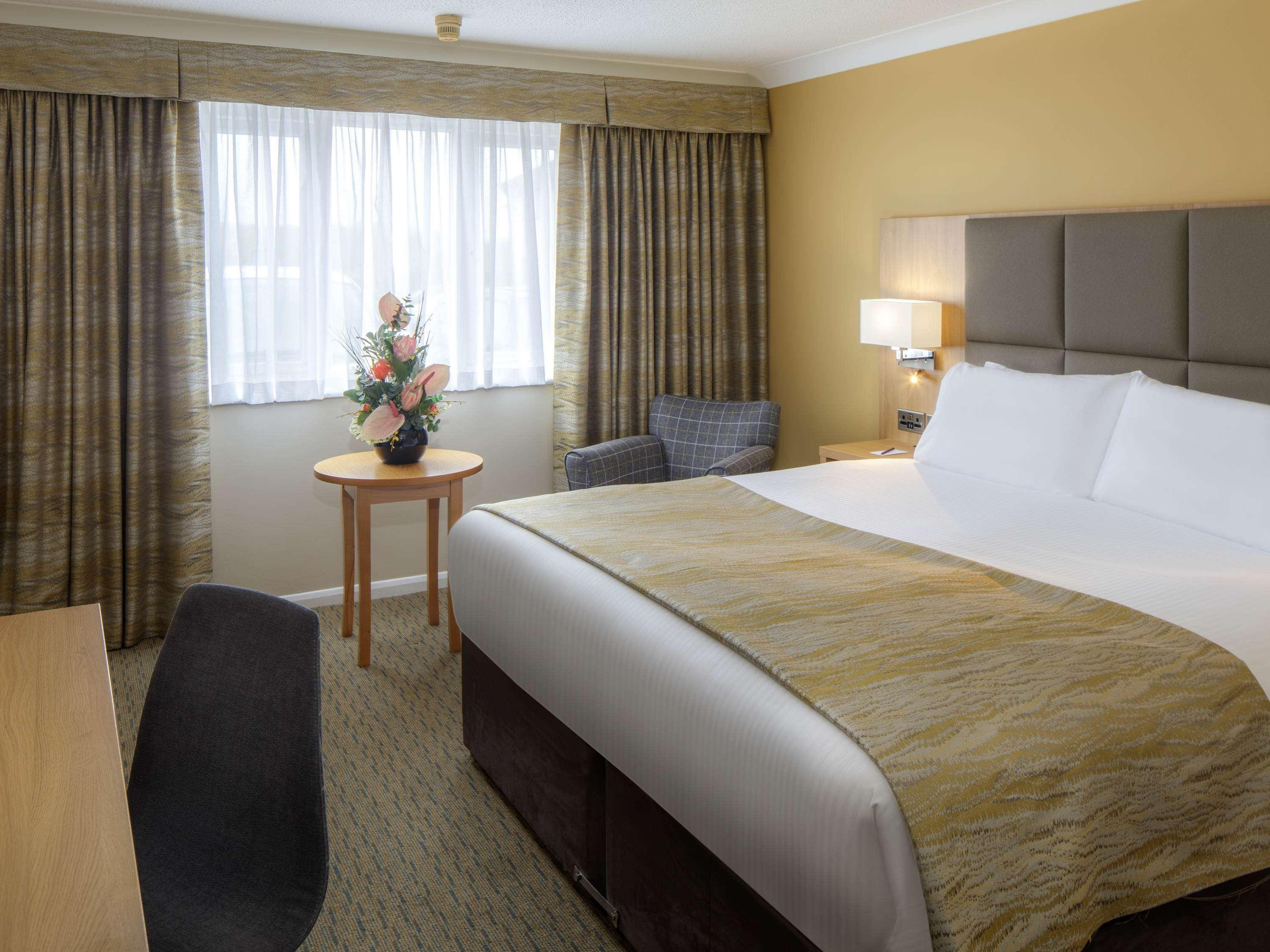 Mercure Hatfield Oak Hotel Eksteriør billede
