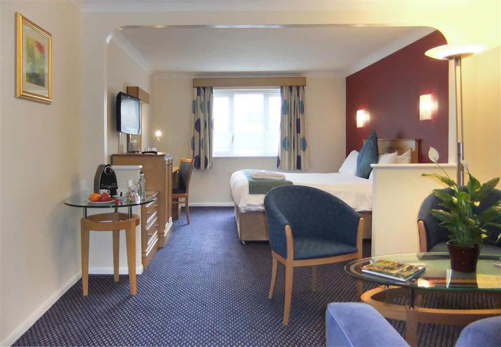 Mercure Hatfield Oak Hotel Eksteriør billede